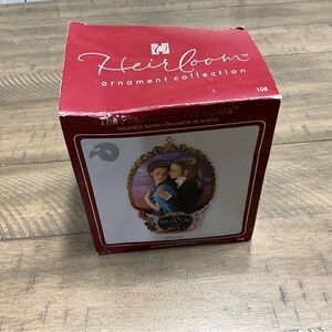 Phantom of the Opera Carlton Heirloom Ornament Plays "All I Ask of You"